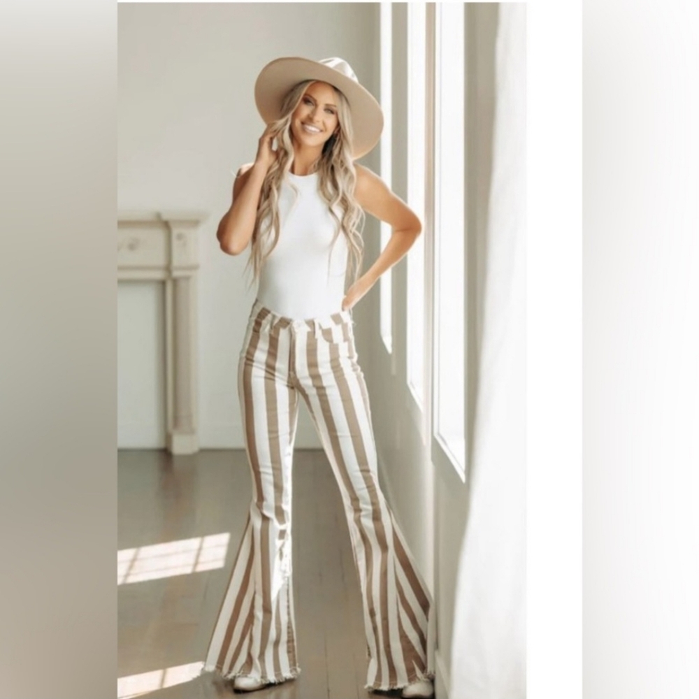 NWT Wisteria Lane Brown And White Striped Flare Jeans